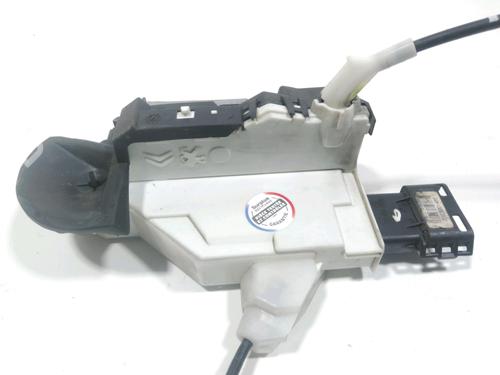 Front left lock PEUGEOT 5008 (0U_, 0E_) 2.0 HDi 150 / BlueHDi 150 | BP28247945C98