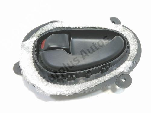 front-left-interior-door-handle-peugeot-406-8b-1995-1996-1997-1998-1999-2000-2001-2002-2003-2004-2005-32356384 main image