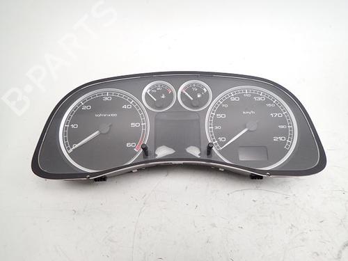 Used Instrument cluster PEUGEOT 307 (3A/C) 2.0 HDi 135 (136 hp) 30990891