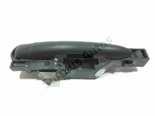 Używane Klamka zewnętrzna drzwi przednich prawych RENAULT CLIO III (BR0/1, CR0/1) 1.5 dCi (C/BR0G, C/BR1G) (68 hp) 28242116