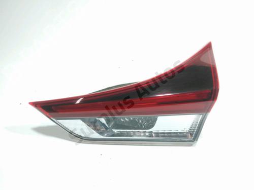 Feu de coffre droit TOYOTA AURIS (_E18_) 1.8 Hybrid (ZWE186_, ZWE186R) (136 hp) 32102701