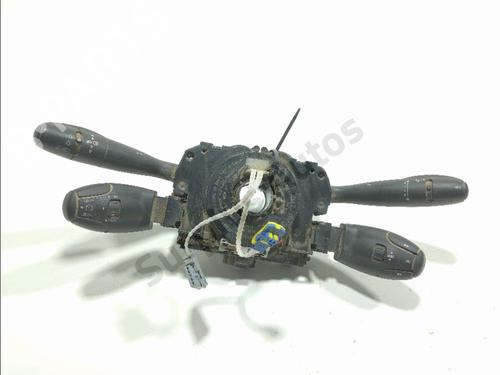 steering-wheel-controls-peugeot-partner-box-bodympv-2008-35719868 main image