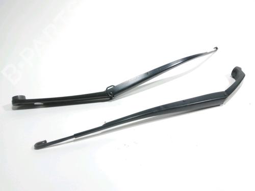 front-windshield-wiper-arm-honda-cr-v-iv-rm_-2012-28271983 main image