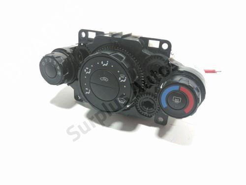 AC Styreenhet / Manøvreringsenhet FORD FIESTA VI (CB1, CCN) 1.4 TDCi (68 hp) 28447783