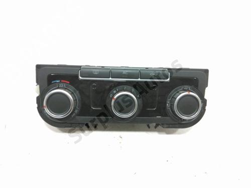 Used Climate control VW GOLF VI (5K1) 1.6 TDI (105 hp) 30988756