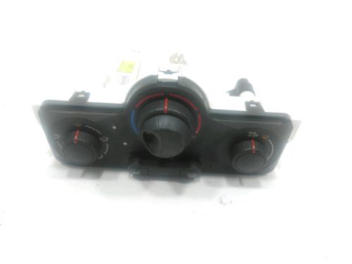 Used Climate control RENAULT CLIO III (BR0/1, CR0/1) 1.5 dCi (C/BR0G, C/BR1G) (68 hp) 30988628