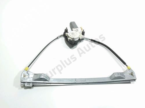 Lève-vitre avant gauche RENAULT CLIO II (BB_, CB_) 1.2 16V (BB05, BB0W, BB11, BB27, BB2T, BB2U, BB2V, CB05,... (75 hp) 29602973