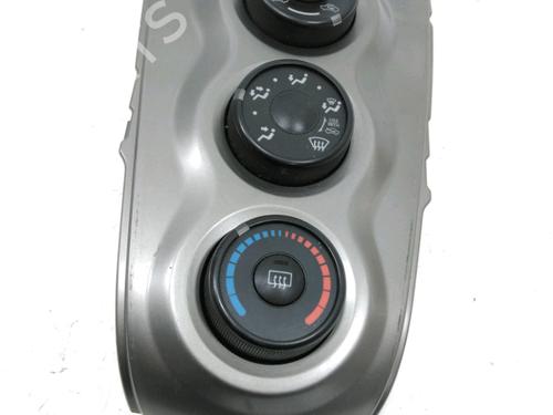 Used Climate control TOYOTA YARIS (_P13_) [2010-2020]  30988438