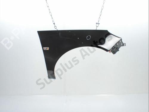 Used Right front fenders Right front fenders 37771640 37771640