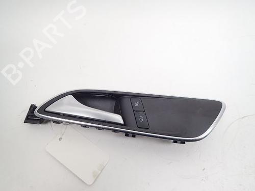 Used Front left interior door handle Front left interior door handle 37775086 37775086