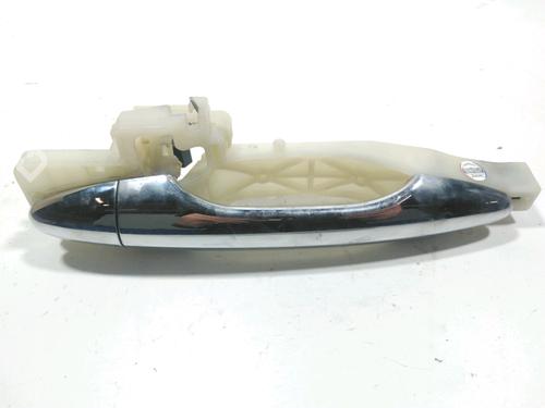 Used Rear left exterior door handle HYUNDAI ix35 (LM, EL, ELH) 2.0 CRDi 4WD (136 hp) 28252033