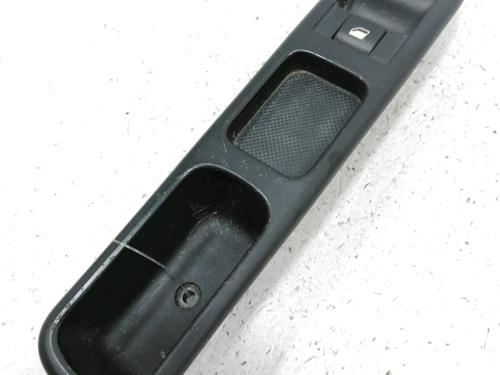 Used Right front window switch PEUGEOT 307 Break (3E) 2.0 HDi 135 (136 hp) 30994183