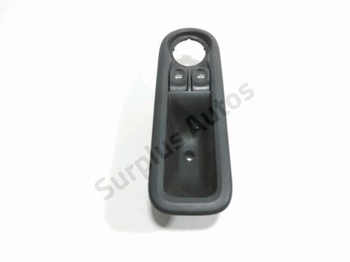 left-front-window-switch-renault-clio-iii-br01-cr01-2005-2006-2007-2008-2009-2010-2011-2012-2013-2014-37870817 main image