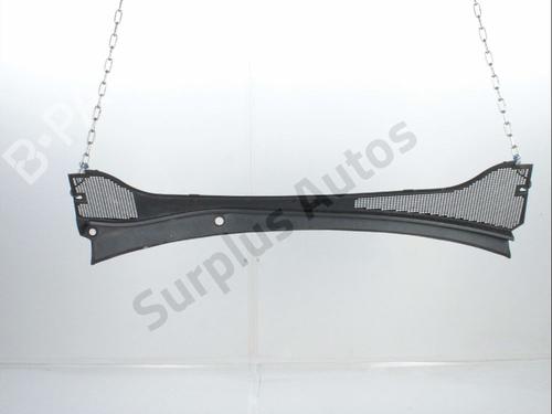 Used Scuttle panel Scuttle panel RENAULT CLIO III (BR0/1, CR0/1) 1.2 16V (BR02, BR0J, BR11, CR02, CR0J, CR11) (75 hp) 34616725 34616725