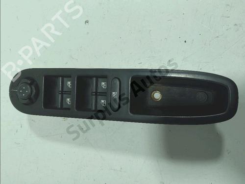 Comutador vidro frente esquerdo ALFA ROMEO 159 (939_) 1.9 JTDM 16V (939AXC1B, 939AXC12) (150 hp) 32356439