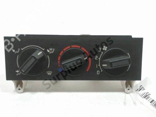 Used Climate control RENAULT CLIO I (B/C57_, 5/357_) 1.2 (B/C/S572) (60 hp) 30988856