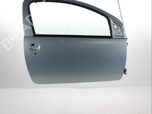 Used Right front door TOYOTA AYGO (_B1_) 1.0 (KGB10_, KGB10R) (68 hp) 28243619