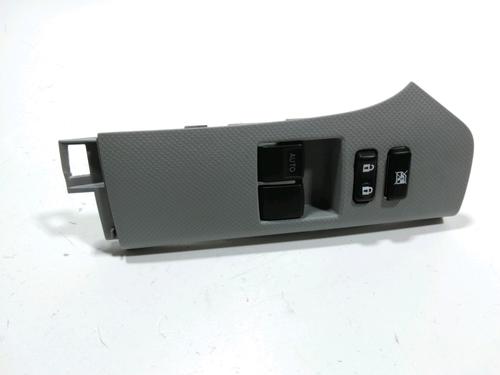 Used Left front window switch TOYOTA YARIS (_P9_) 1.33 VVT-i (NSP90_, NSP90R) (100 hp) 28249283