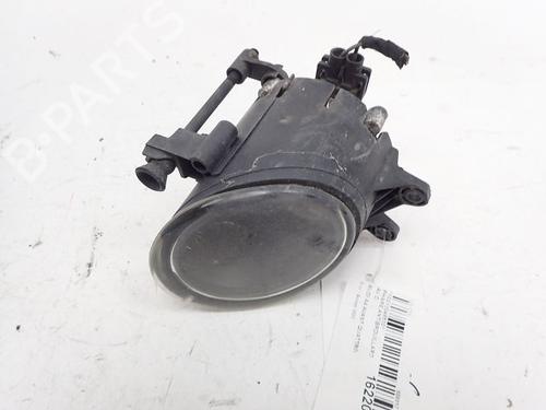 Used Right front fog light AUDI A4 B6 Avant (8E5) 2.5 TDI quattro (180 hp) 31004455