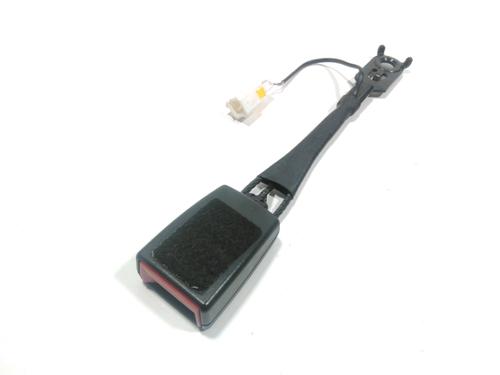 Used Seat buckle PEUGEOT 5008 (0U_, 0E_) 2.0 HDi 150 / BlueHDi 150 (150 hp) 28233621