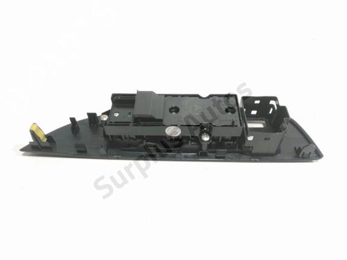 Left front window switch TOYOTA COROLLA Hatchback (_E21_, _EA1_, _EH1_) 1.8 Hybrid (ZWE211, ZWE219) | BP38283845I27 - Image 3