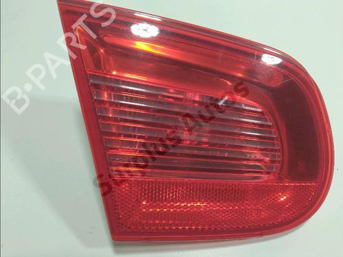 Feu de coffre gauche Feu de coffre gauche VW EOS (1F7, 1F8) 2.0 TDI (140 hp) 34232796 34232796