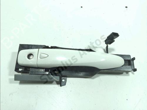 front-left-exterior-door-handle-nissan-qashqai-ii-j11-j11_-2013-32102469 main image