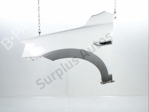 Forkjerm venstre CHEVROLET CAPTIVA (C100, C140) 2.2 D 4WD (184 hp) 31123223