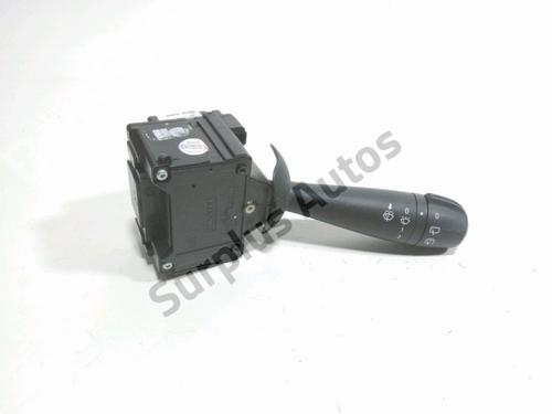 switch-dacia-sandero-ii-2012-32976001 main image