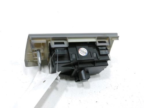 Headlight switch BMW 3 (E90) 320 d | BP37768473I24 - Image 2
