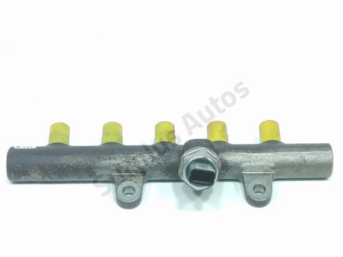 Used Injection rail Injection rail RENAULT CLIO III (BR0/1, CR0/1) 1.5 dCi (75 hp) 40212758 40212758