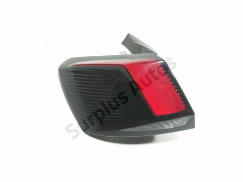 Used Left taillight Left taillight PEUGEOT 3008 II SUV (MC_, MR_, MJ_, M4_) 1.5 BlueHDi 130 (131 hp) 33300897 33300897