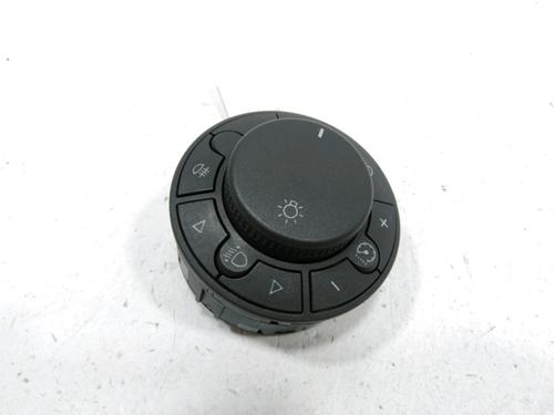 Used Headlight switch Headlight switch 37768481 37768481