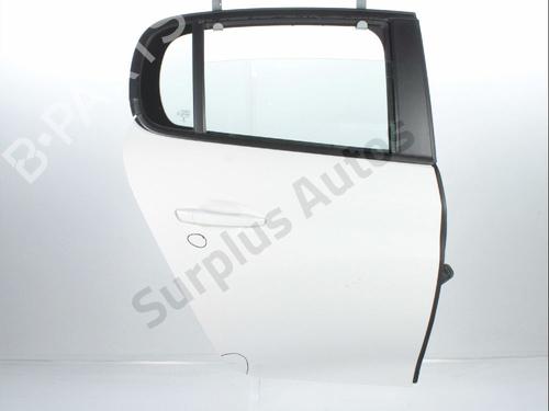 Used Right rear door Right rear door PEUGEOT 208 II (UB_, UP_, UW_, UJ_) 1.2 PureTech 75 (75 hp) 33459623 33459623