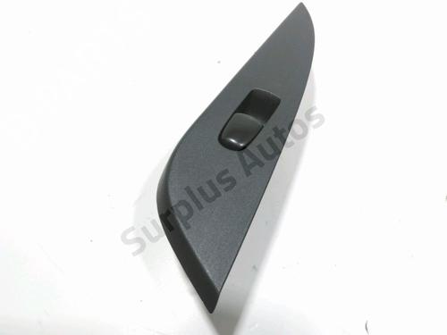 Used Right rear window switch Right rear window switch 39162398 39162398