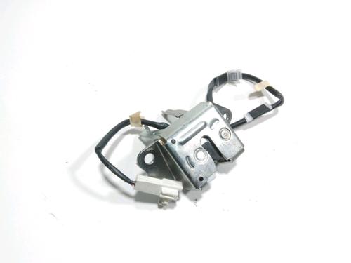 tailgate-lock-toyota-yaris-_p1_-1999-2000-2001-2002-2003-2004-2005-28260552 main image