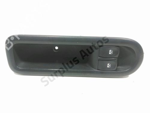Used Left front window switch RENAULT TWINGO II (CN0_) 1.2 16V (CN04, CN0B) (75 hp) 29858735