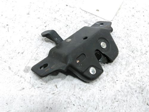 Used Tailgate lock PEUGEOT 106 I (1A, 1C) 1.1 (60 hp) 31001647