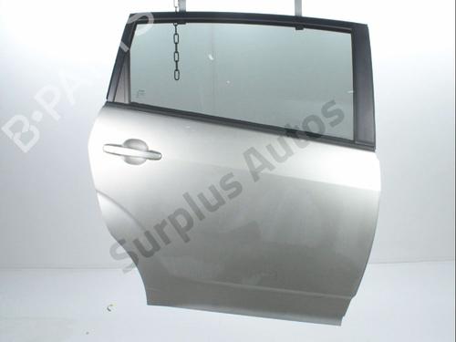Used Right rear door TOYOTA COROLLA Verso (ZER_, ZZE12_, R1_) 2.2 D-4D (AUR10_, AUR10R) (136 hp) 28253079
