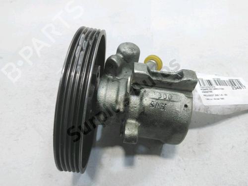 Używane Pompa wspomagania kierownicy PEUGEOT 306 Hatchback (7A, 7C, N3, N5) 1.4 (75 hp) 30987453