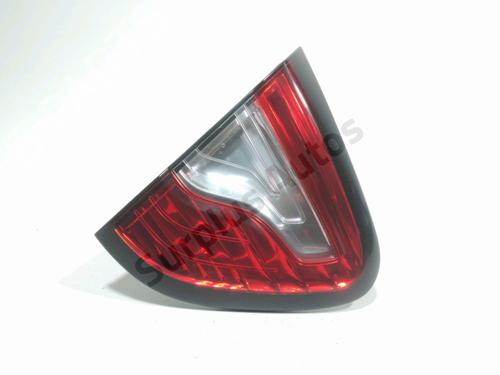 Farolim esquerdo da mala RENAULT CAPTUR I (J5_, H5_) 1.5 dCi 90 (J5N4, J5M5, J5MW, J5M6, J5AL, J5AJ) (90 hp) 31327261