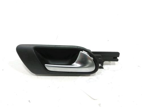 Used Front right interior door handle Front right interior door handle VW GOLF V Variant (1K5) 1.9 TDI (105 hp) 30996126 30996126