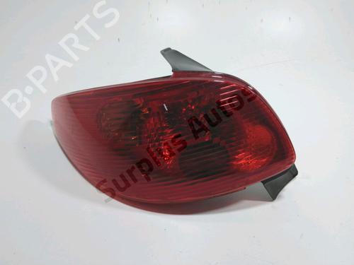 Used Left taillight PEUGEOT 206 Hatchback (2A/C) 1.4 HDi eco 70 (68 hp) 31058643