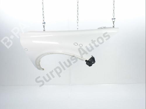 Used Right front fenders VOLVO C30 (533) D5 (180 hp) 28235727
