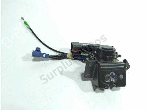 Fechadura da mala Fechadura da mala TOYOTA COROLLA (_E12_) 1.6 VVT-i (ZZE121_, ZZE121R) (110 hp) 36519336 36519336