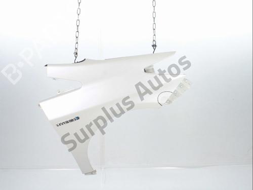 Used Right front fenders Right front fenders 37017686 37017686