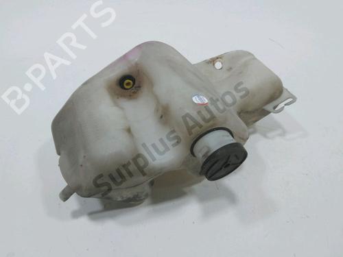 Used Windscreen washer tank RENAULT RAPID Box Body/MPV (F40_, G40_) [1985-2001]  31008897
