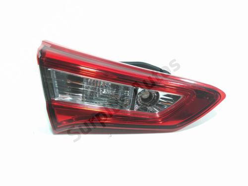 Used Left tailgate light TOYOTA YARIS (_P13_) 1.5 (NSP131_) (112 hp) 28268260