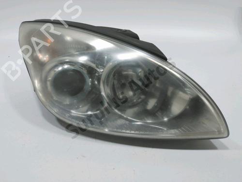 Used Right headlight HYUNDAI i30 (FD) 1.6 CRDi (116 hp) 31005011