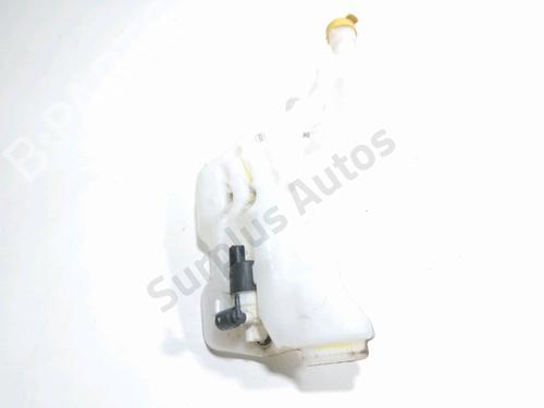 windscreen-washer-tank-renault-megane-iv-hatchback-b9amn_-2015-31868489 main image